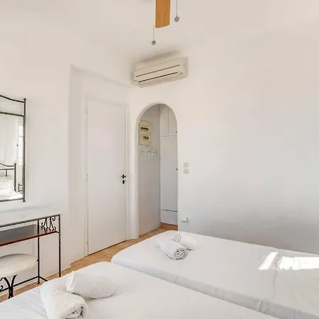 Thalassa House - Walking Distance To Apartament *